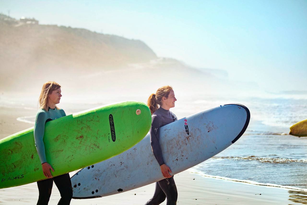 Camel surf conditions around Imi Ouaddar, Morocco